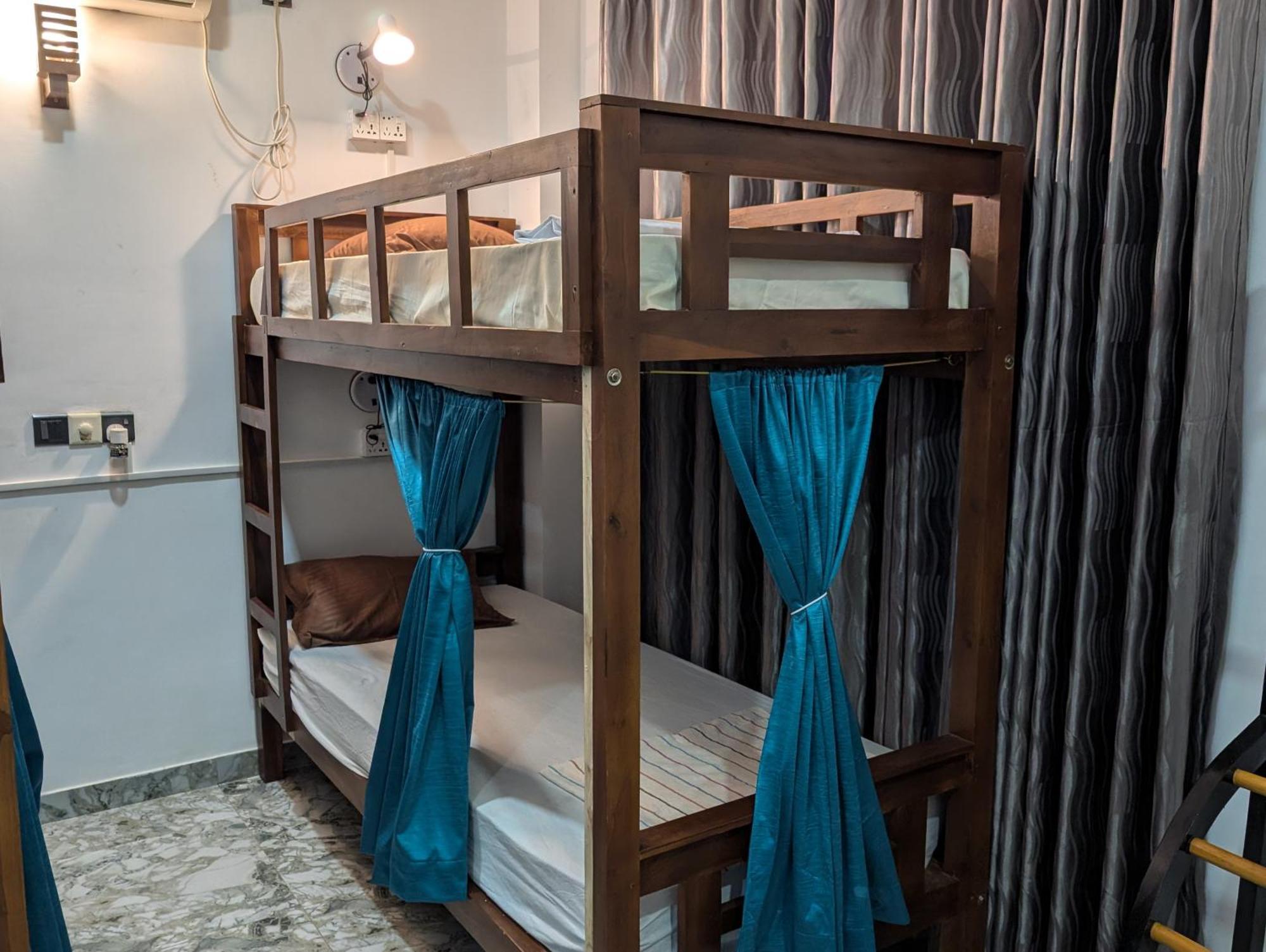 Costels Mirissa Hostel ภายนอก รูปภาพ