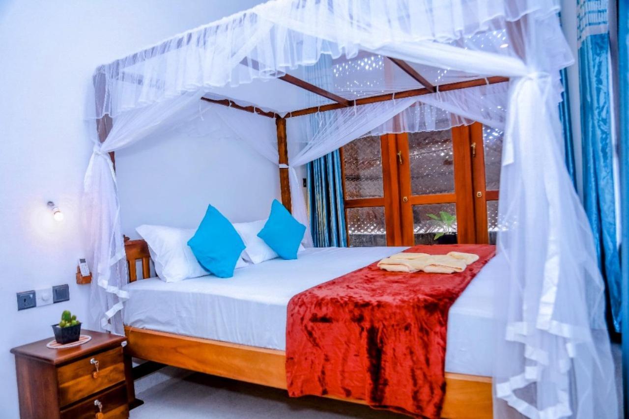 Costels Mirissa Hostel ภายนอก รูปภาพ