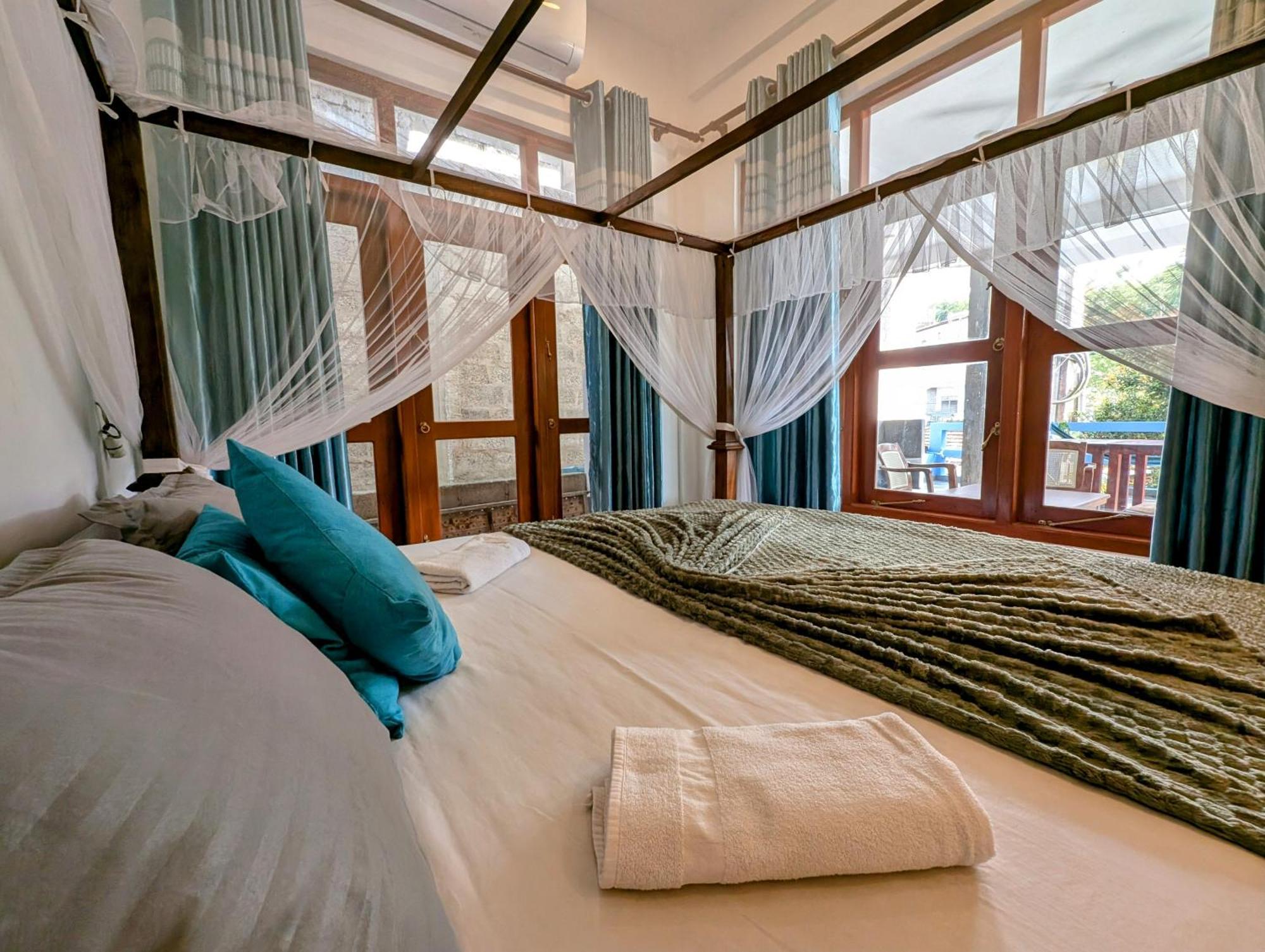 Costels Mirissa Hostel ภายนอก รูปภาพ