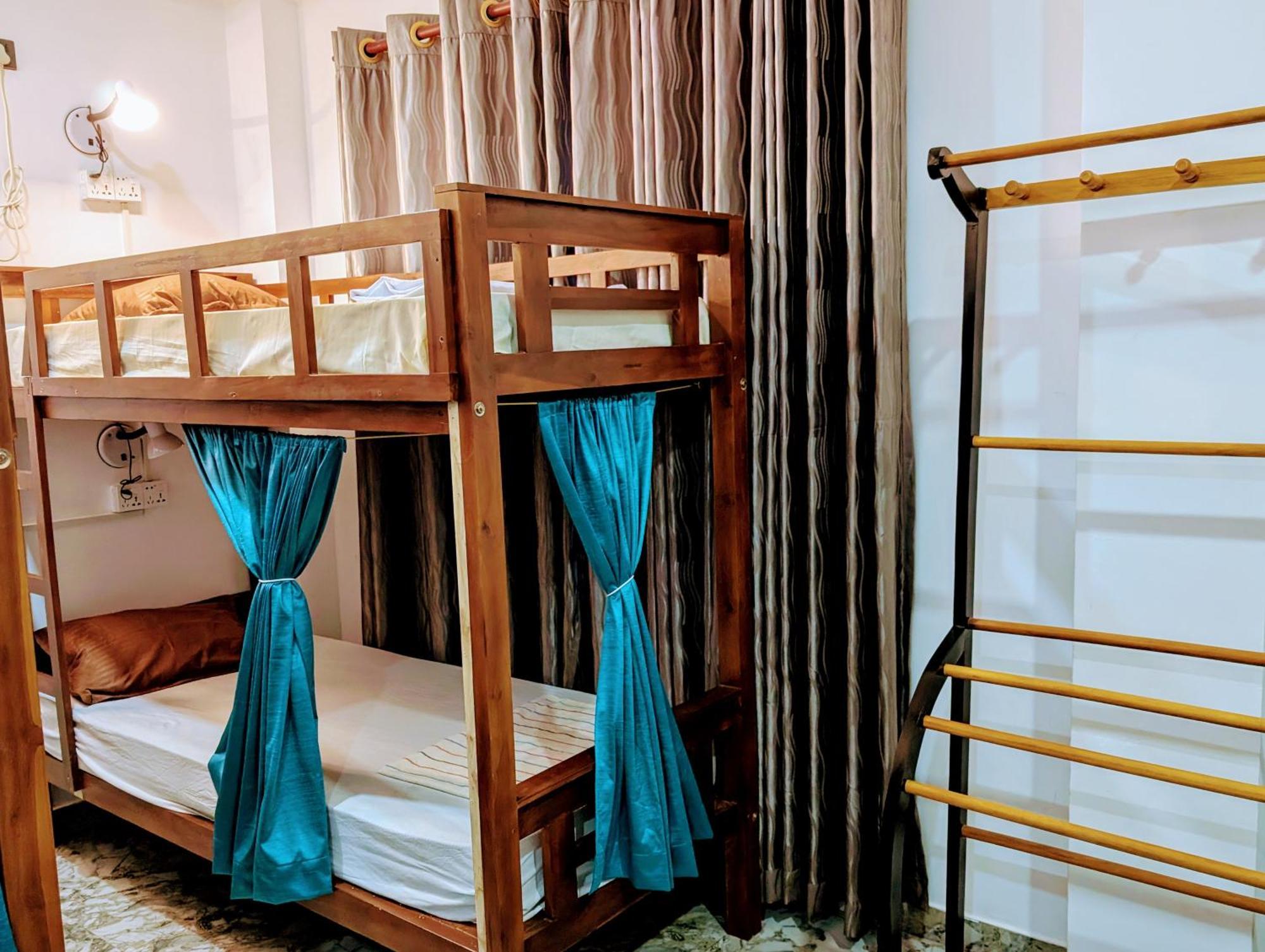 Costels Mirissa Hostel ภายนอก รูปภาพ